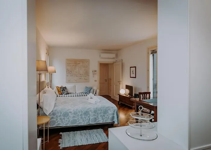 Apartamento Elegant With Private Terrace In - Frari Church Veneza