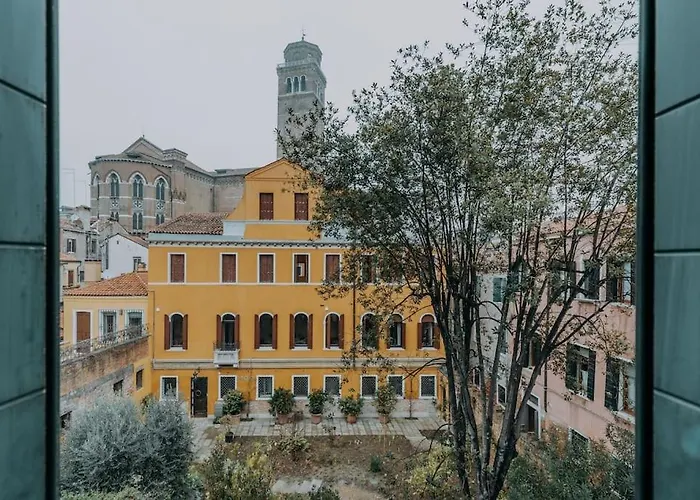 Elegant With Private Terrace In - Frari Church Apartamento Veneza