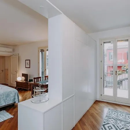 Апартаменты Elegant With Private Terrace In - Frari Church *
