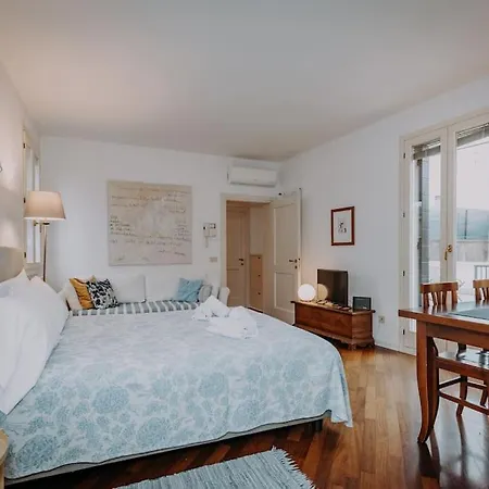 Апартаменты Elegant With Private Terrace In - Frari Church Венеция